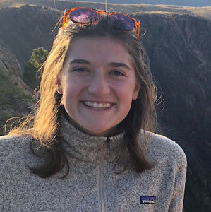 Meet your Posher, Abigail